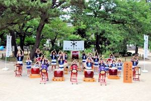 T b _`K Photo2
