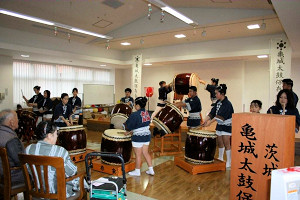 v牀 Photo1