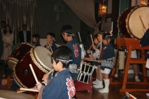 h`Ӊ Photo4