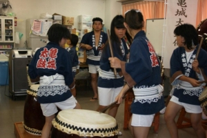 Ԏ Photo4