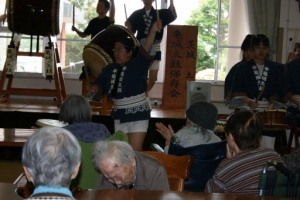 ̉ Photo3