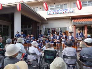 ̉ Photo1