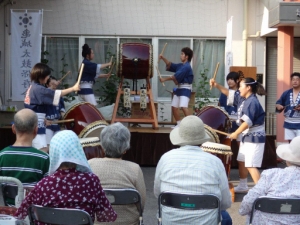 ̉ Photo10