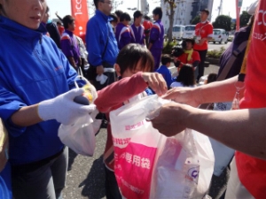 J:COM@CLEAN@UP@OUR@TOWN Photo9