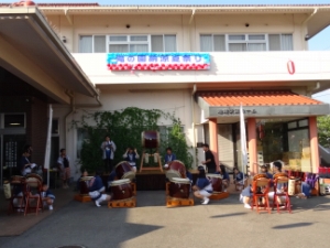 ̉ Photo1