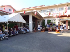 ̉ Photo3