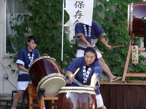 ̉ Photo7