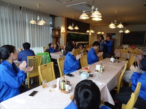 9E10a  Photo2
