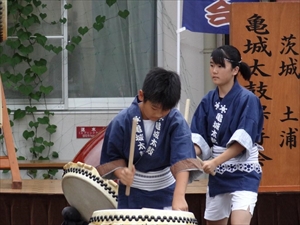 ̉ Photo4