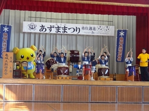 ܍ Photo4